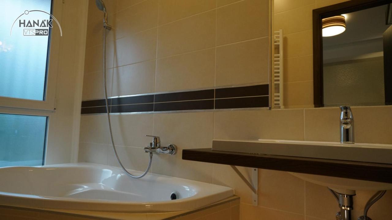 Hotel Irisz Nyíregyháza Exteriér fotografie