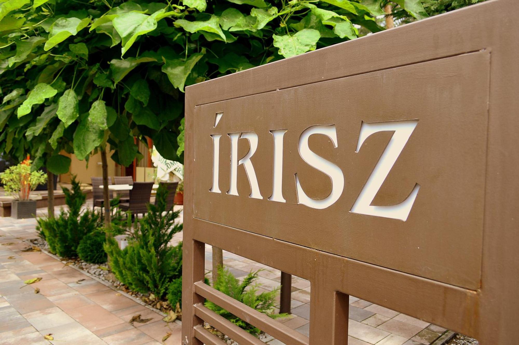 Hotel Irisz Nyíregyháza Exteriér fotografie