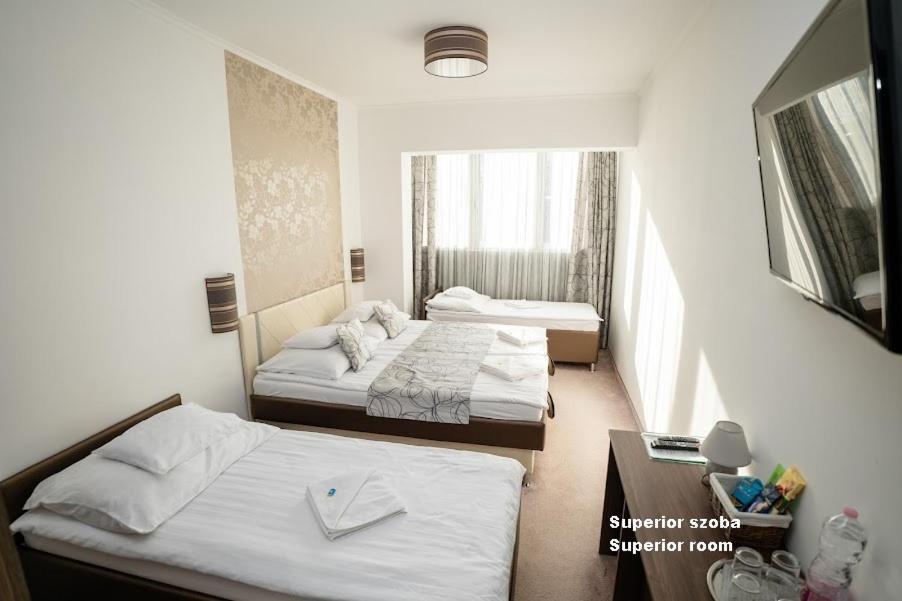 Hotel Irisz Nyíregyháza Exteriér fotografie