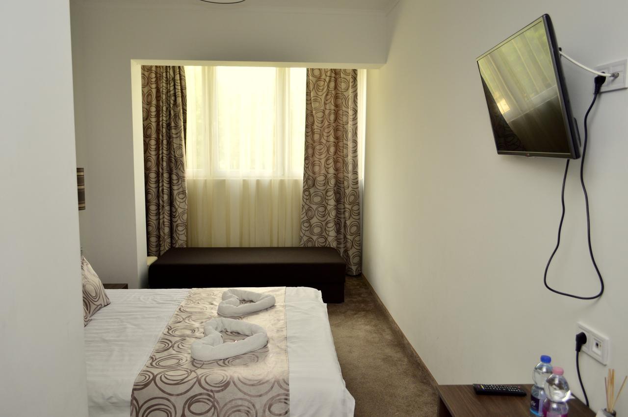 Hotel Irisz Nyíregyháza Exteriér fotografie
